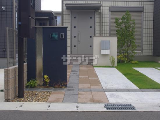 施工例 モダン外構 2枚の門柱デザイン 兵庫県姫路市