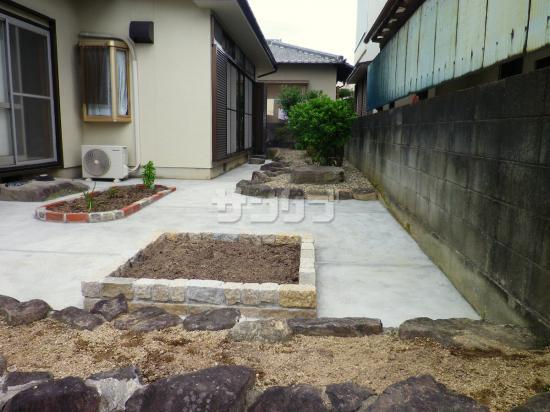 施工例 築30年の庭 雑草対策と手入れを楽にする庭リフォーム 兵庫県姫路市